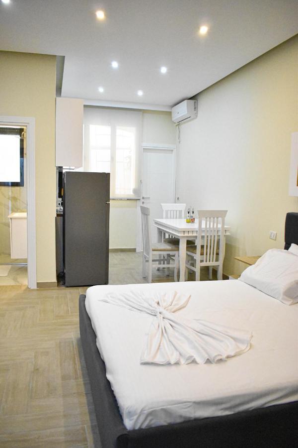 Delmar Apartments Голем Экстерьер фото