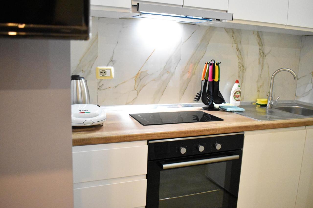 Delmar Apartments Голем Экстерьер фото