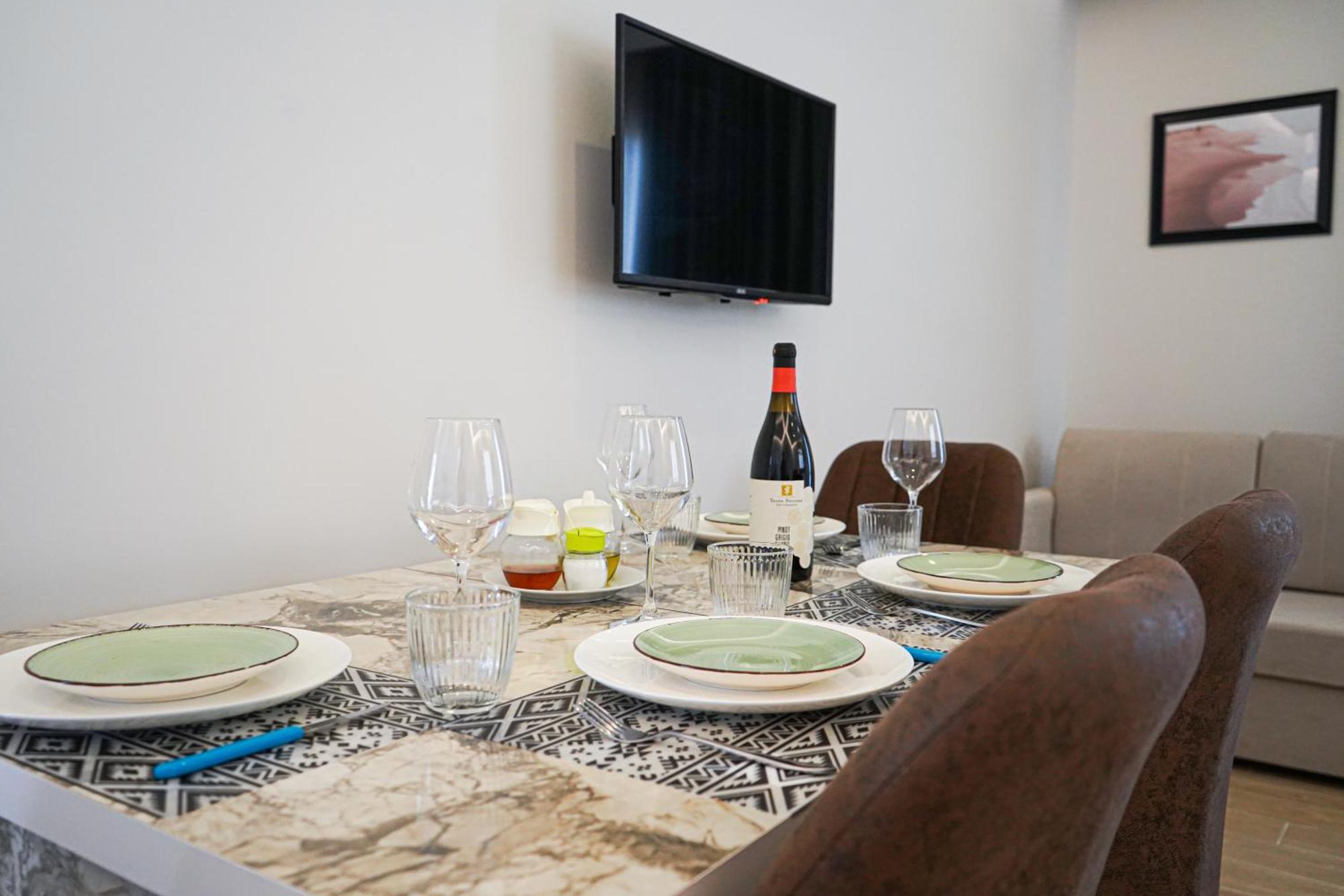Delmar Apartments Голем Экстерьер фото