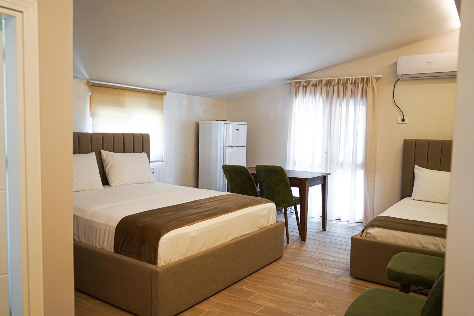 Delmar Apartments Голем Экстерьер фото