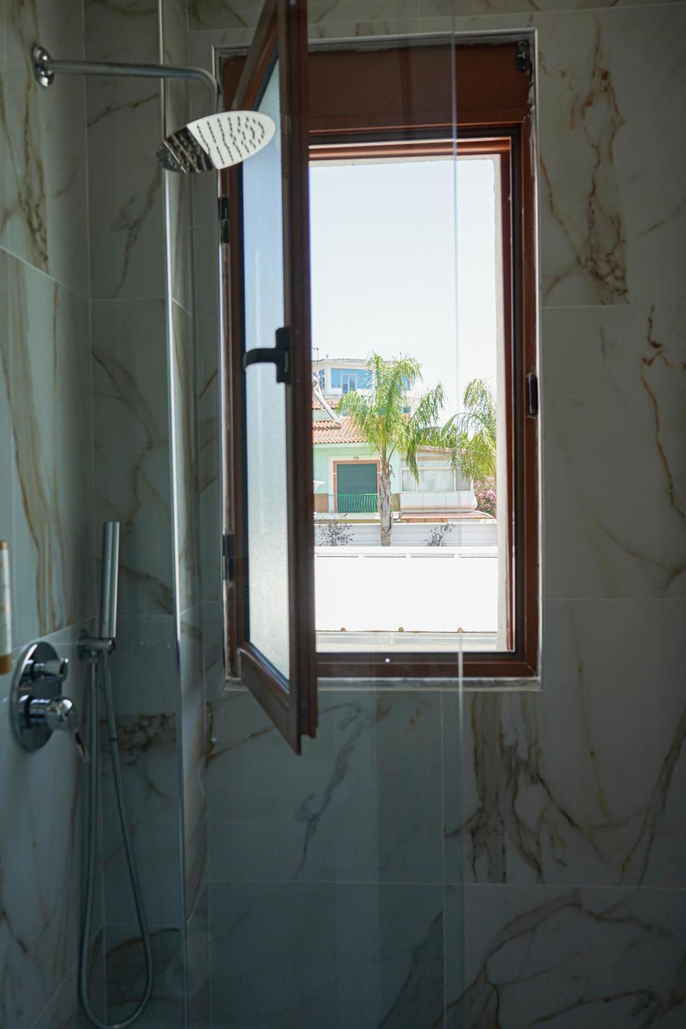 Delmar Apartments Голем Экстерьер фото