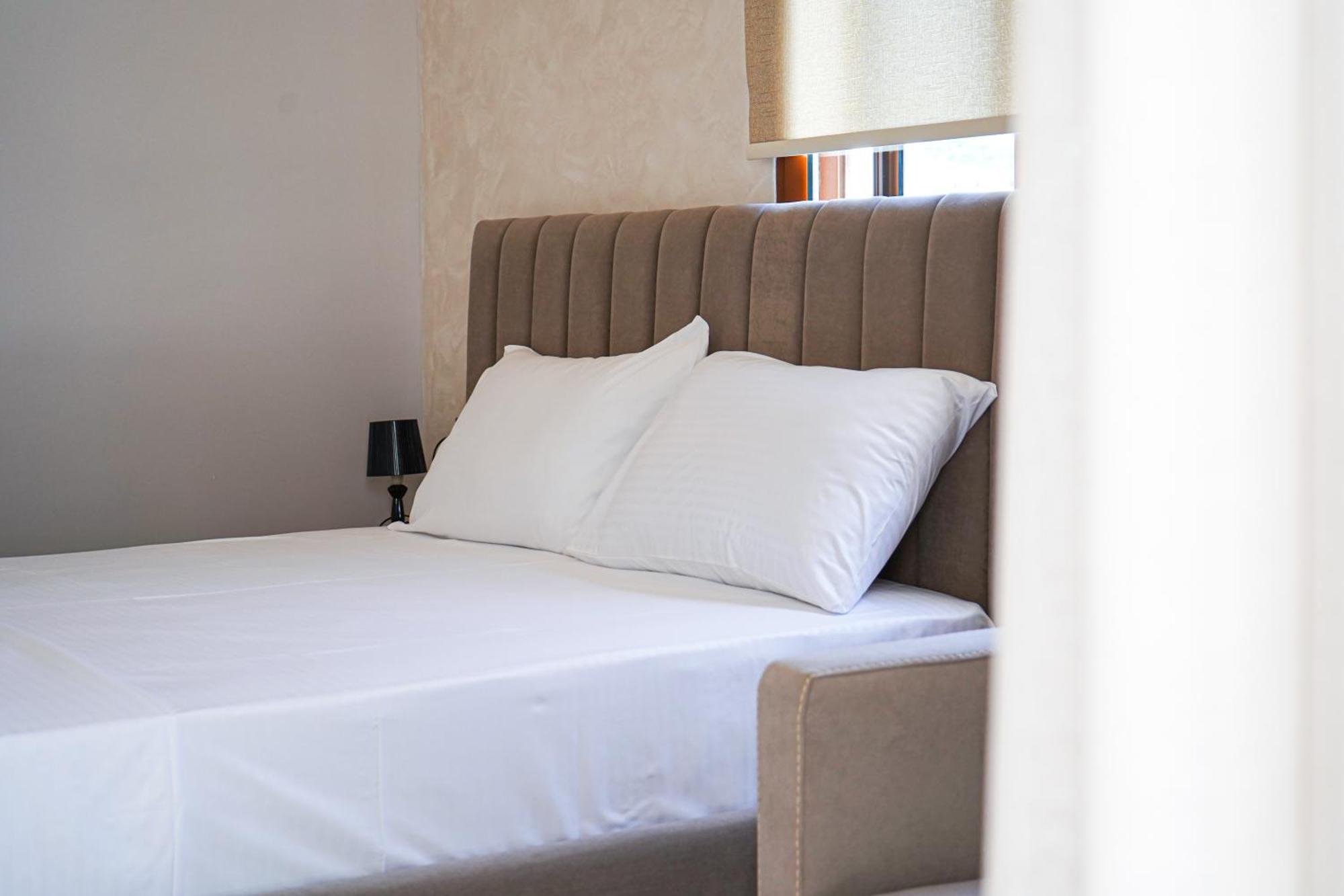 Delmar Apartments Голем Экстерьер фото