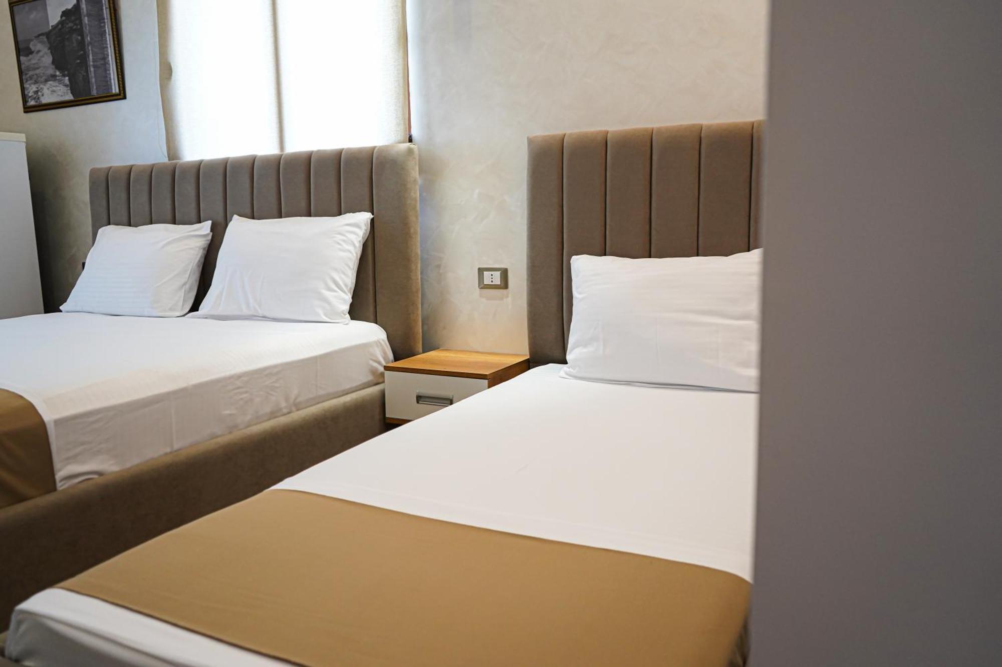 Delmar Apartments Голем Экстерьер фото